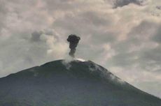 Gunung Ile Lewotolok Meletus 123 Kali Disertai Suara Gemuruh dan Lontaran Lava Pijar