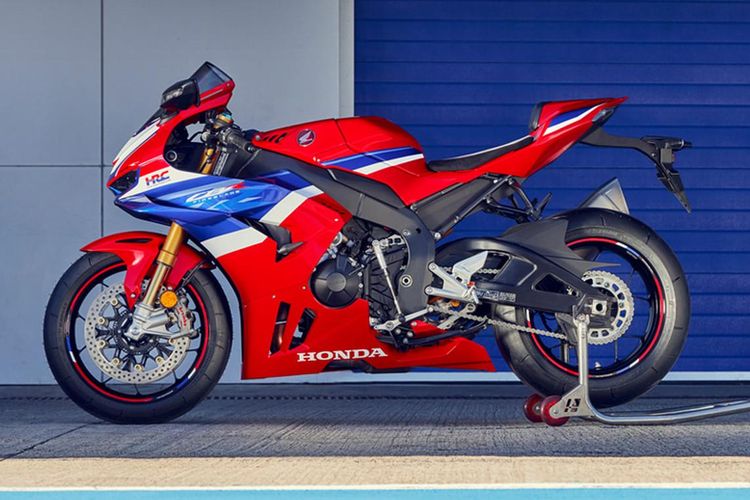 Honda CBR1000RR-R Fireblade model baru meluncur pada Maret 2024