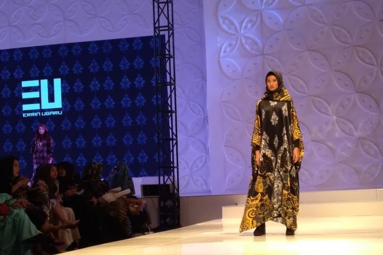 Errin Ugaru mengusung tema pancer dalam fashion show di Fashionality 2018.