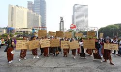 Gerakan Kain Gambo, Tren Pakaian Lokal Lawan Kerusakan Lingkungan