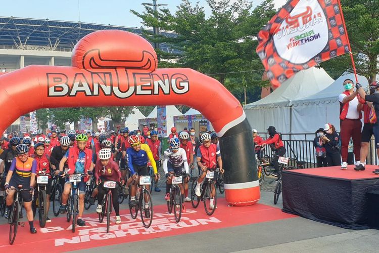 Acara Banteng Ride and Night Run di Gelora Bung Karno, Jakarta, Minggu (27/3/2022).
