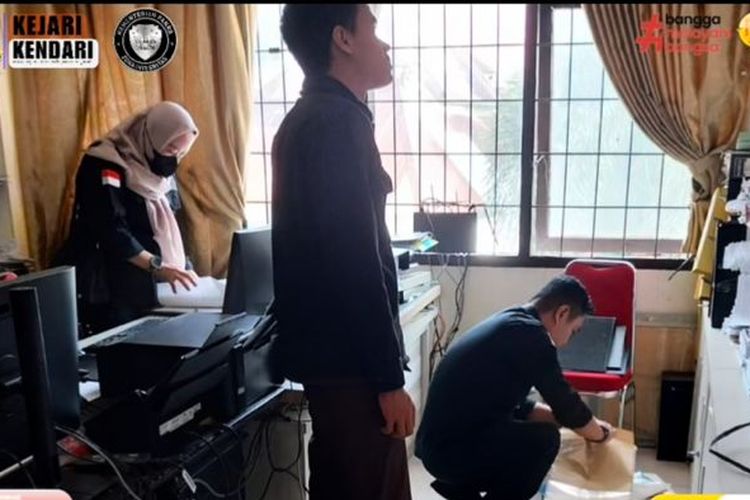 Kejaksaan Tiba-tiba Geledah Kampus UHO, Terkait Kasus Apa?