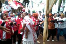 Tunggu Bang Yos, Massa PKPI Joget Oplosan di Mampang