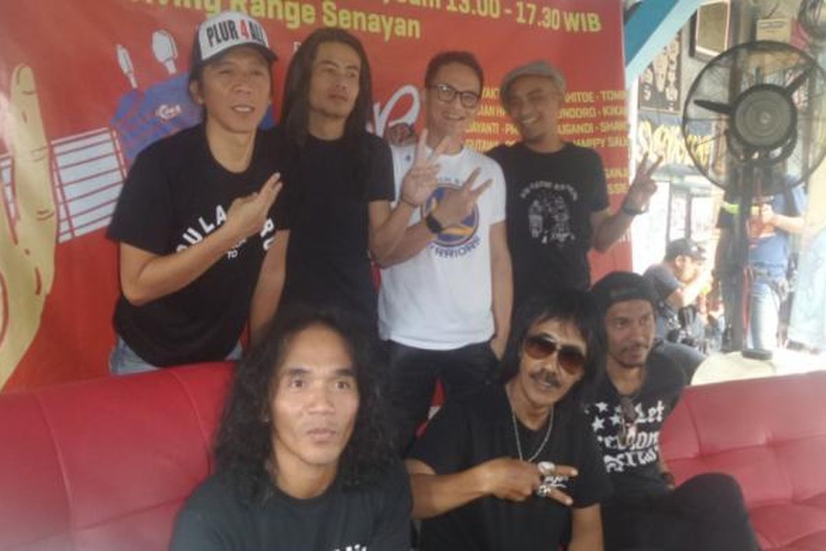 Slank, Jay Subiakto, dan Yossi 