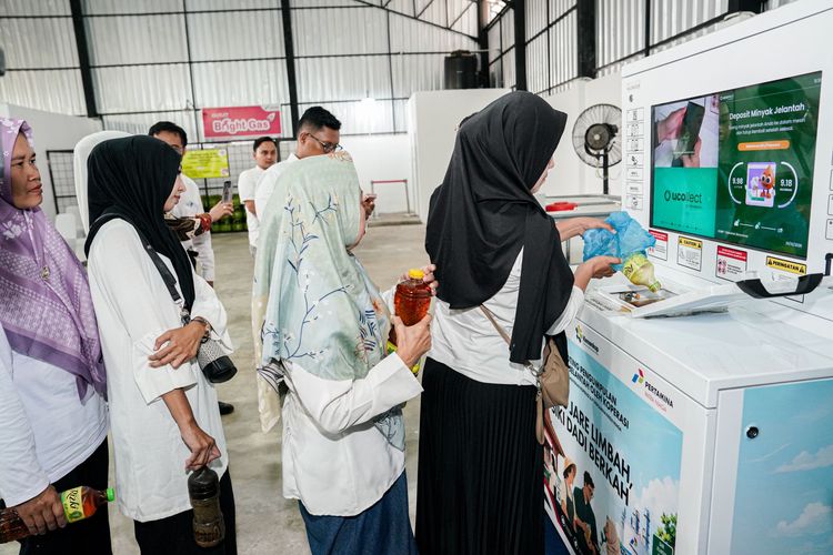 Pertamina Gandeng Kopdes Merah Putih Kumpulkan Minyak Jelantah buat Bioavtur