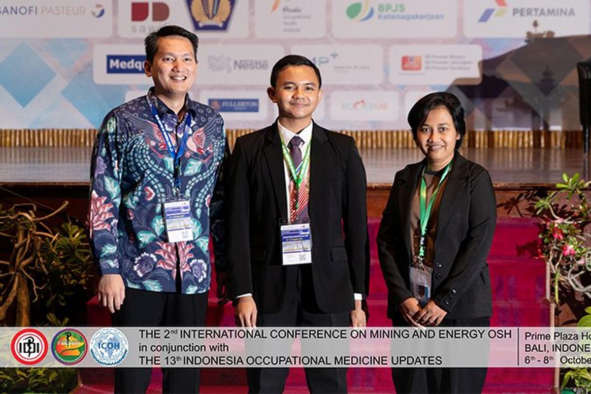 Muhammad Habiburrahman, S.Ked (Mahasiswa FKUI Angkatan 2015) berhasil meraih penghargaan ?Best Oral Presentation? dalam Forum Kedokteran Okupasi Internasional di Bali, pada 6-8 Oktober 2019.