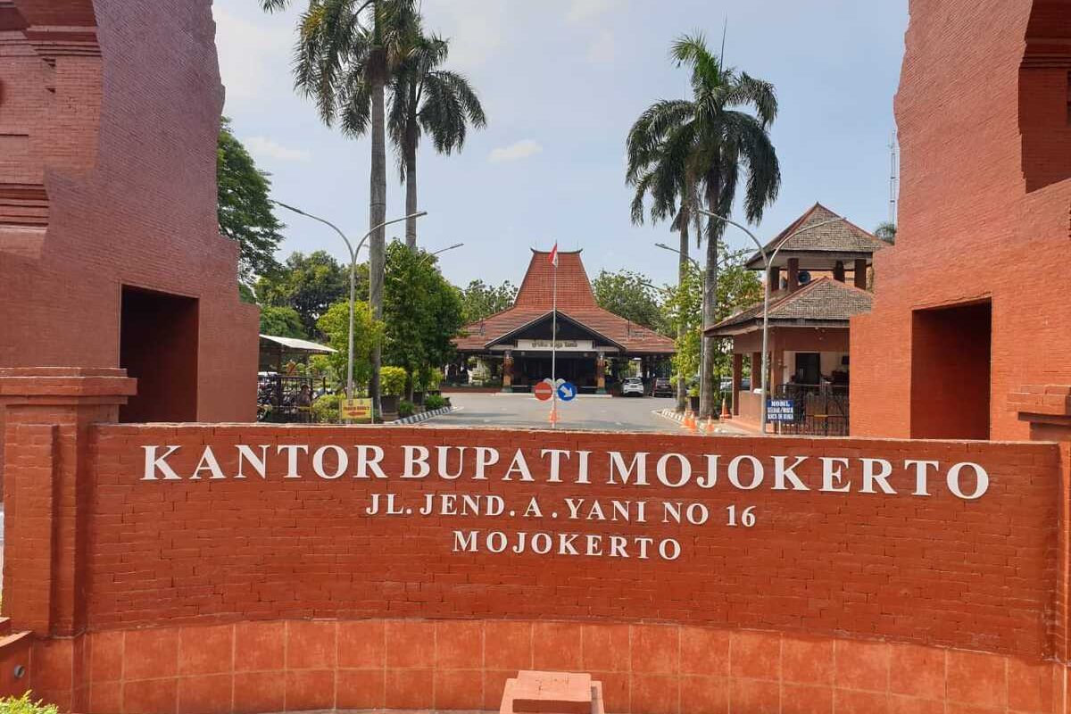 Kantor Bupati Mojokerto, Jawa Timur, tampak dari depan.
