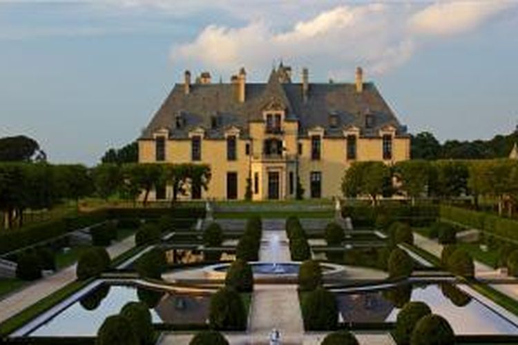  Oheka Castle in Long Island, New York.