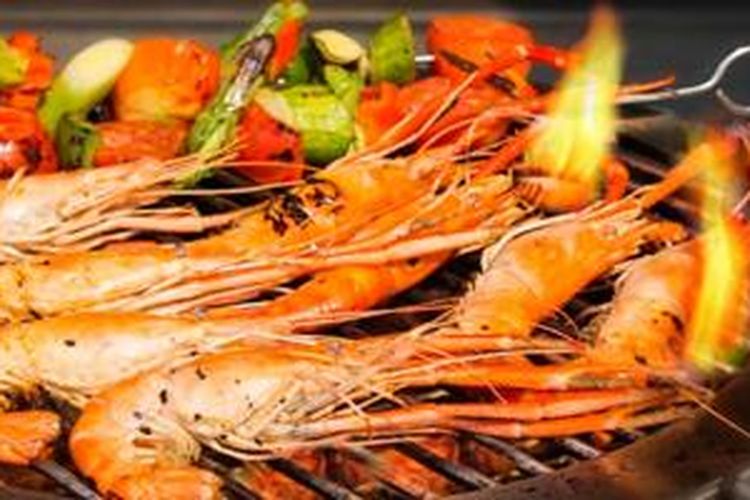 Barbeque Seafood di Hotel Santika TMII Jakarta.