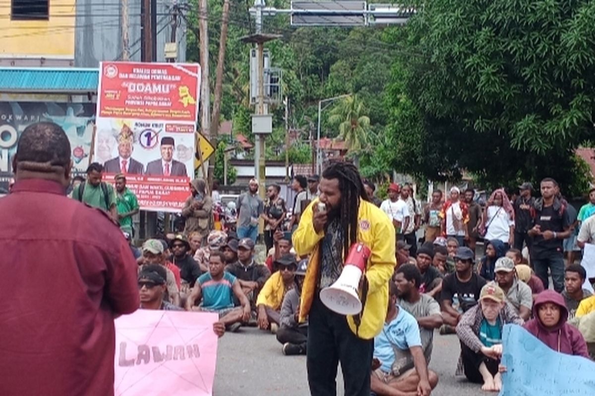 Mahasiswa di Manokwari Demo Tolak Program Transmigrasi Presiden Prabowo