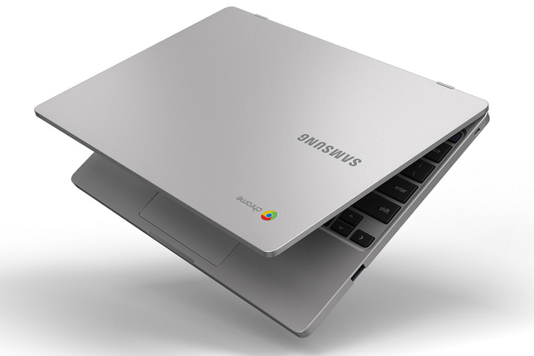 Samsung Chromebook 4 hadir dalam varian warna Platinum Titan.