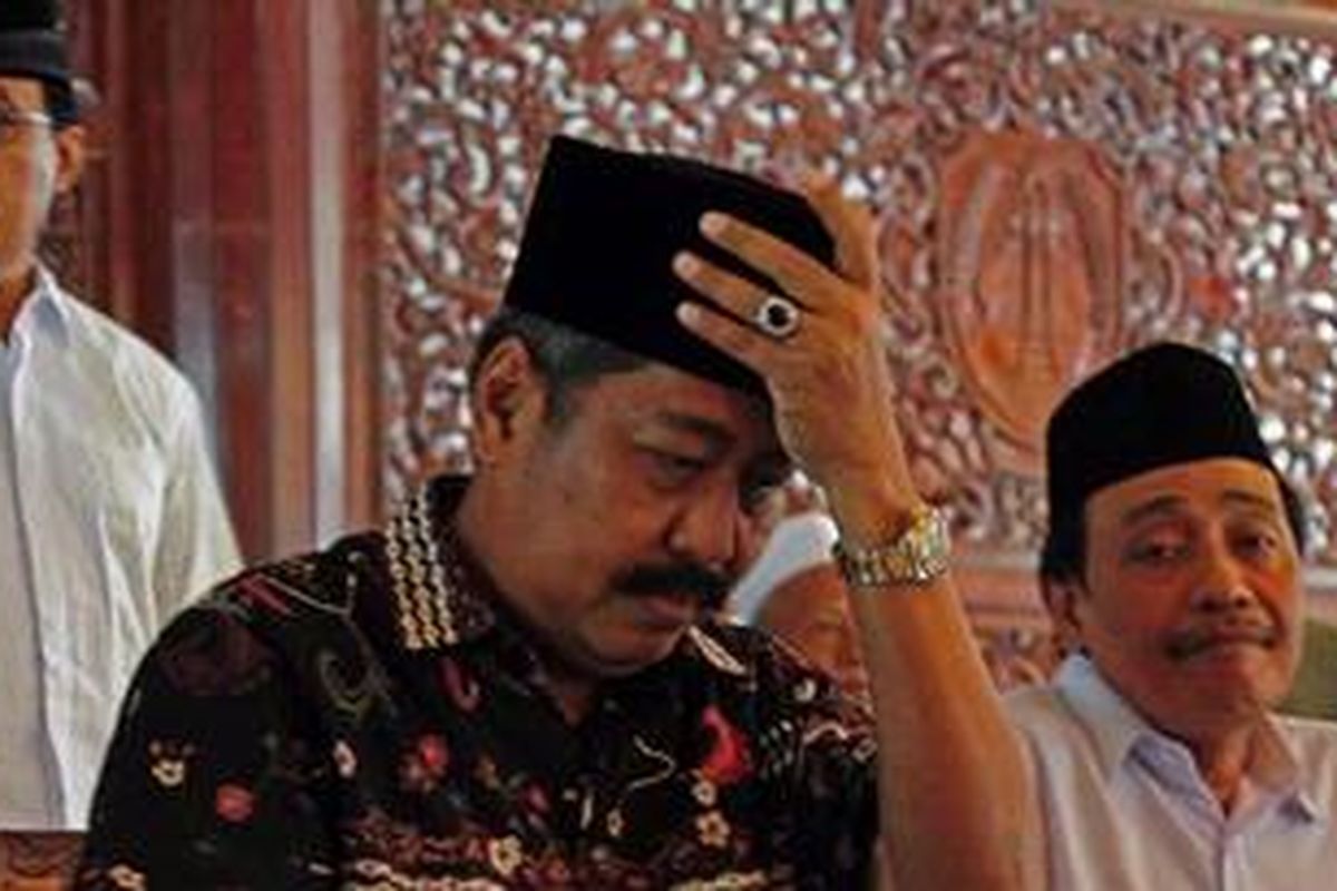 Bupati Sampang Noer Tjahja menilai peristiwa kerusuhan Sampang tidak ada kaitannya dengan Syiah-Sunni. Komentarnya orang-orang di Jakarta salah semua soal peristiwa Sampang.