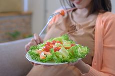 3 Bahaya Konsumsi Makanan Mentah untuk Ibu Hamil