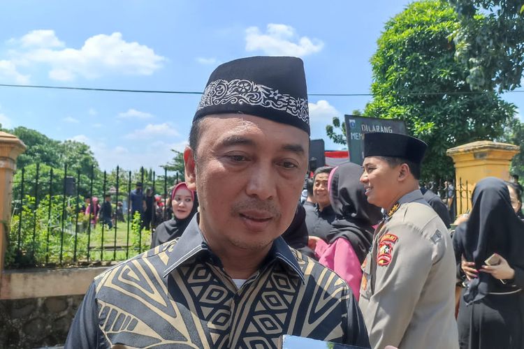 Kepala Divisi (Kadiv) Humas Polri Irjen Sandi Nugroho saat ditemui di TPU Joglo, Jakarta Barat, Sabtu (8/4/2023). 