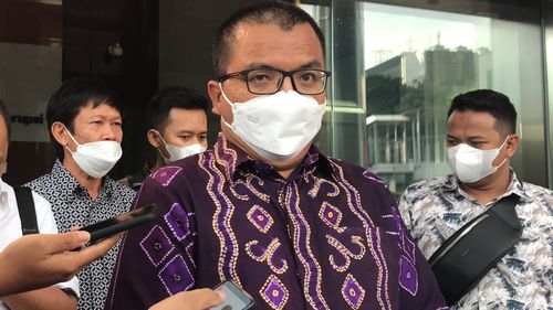 Daftar ke Partai Nasdem, Sinyal Denny Indrayana Kembali Bertarung di Pilkada Kalsel