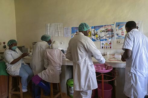 Epidemi Ebola di Guinea Berawal dari Pemakaman Satu Pasien Positif