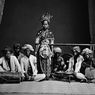 Asal-usul Ronggeng, Fungsi, dan Cerita 