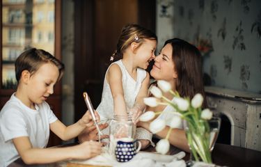 Tak Hanya Kecerdasan, Ini Beberapa Hal yang Diwariskan Ibu ke ...