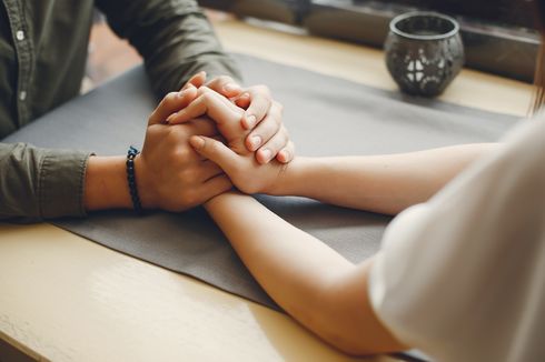 Wanita Perlu Tahu, 8 Hal yang Bikin Pria Bahagia