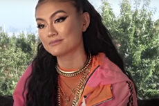 Bisa Beli Mobil Jaguar Saat Remaja, Agnez Mo Enggan Cari Tahu Berapa Honornya