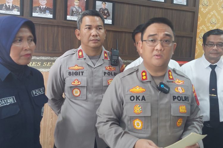 Kapolres Semarang AKBP Achmad Oka Mahendra memberi keterangan terkait kasus pencabulan terhadap anak