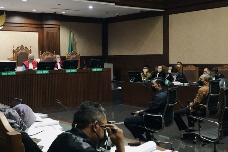 Dua saksi dihadirkan terkait korupsi pengadaan lahan Munjul, Jakarta Timur. Sidang berlangsung di Pengadilan Tindak Pidana Korupsi (Tipikor) Jakarta, Kamis (23/12/2021). 