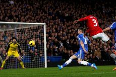 2 Gol Eto'o Bawa Chelsea Ungguli MU