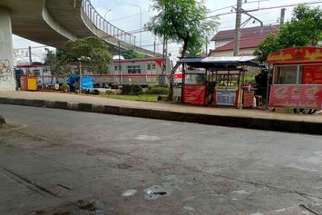 Ini Cerita dan Potret Usaha Mikro di Bawah Flyover Martadinata