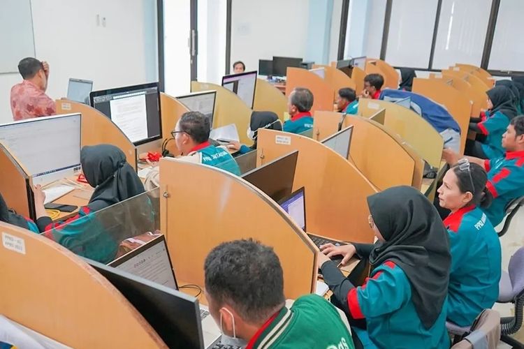 Guru Besar UI: Banyak Pelatihan Kerja Tak Relevan dengan Industri