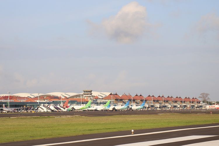 Ilustrasi lokasi parkir pesawat atau parking stand di bandara kelolaan PT Angkasa Pura I (Persero) yang disediakan untuk pesawat para delegasi peserta KTT ASEAN 2023 di Labuan Bajo.  