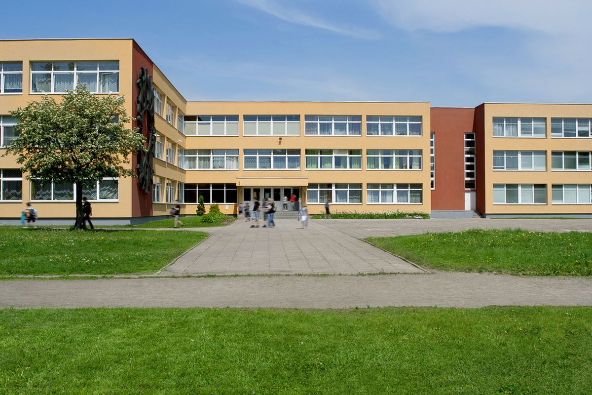 ilustarsi gedung sekolah