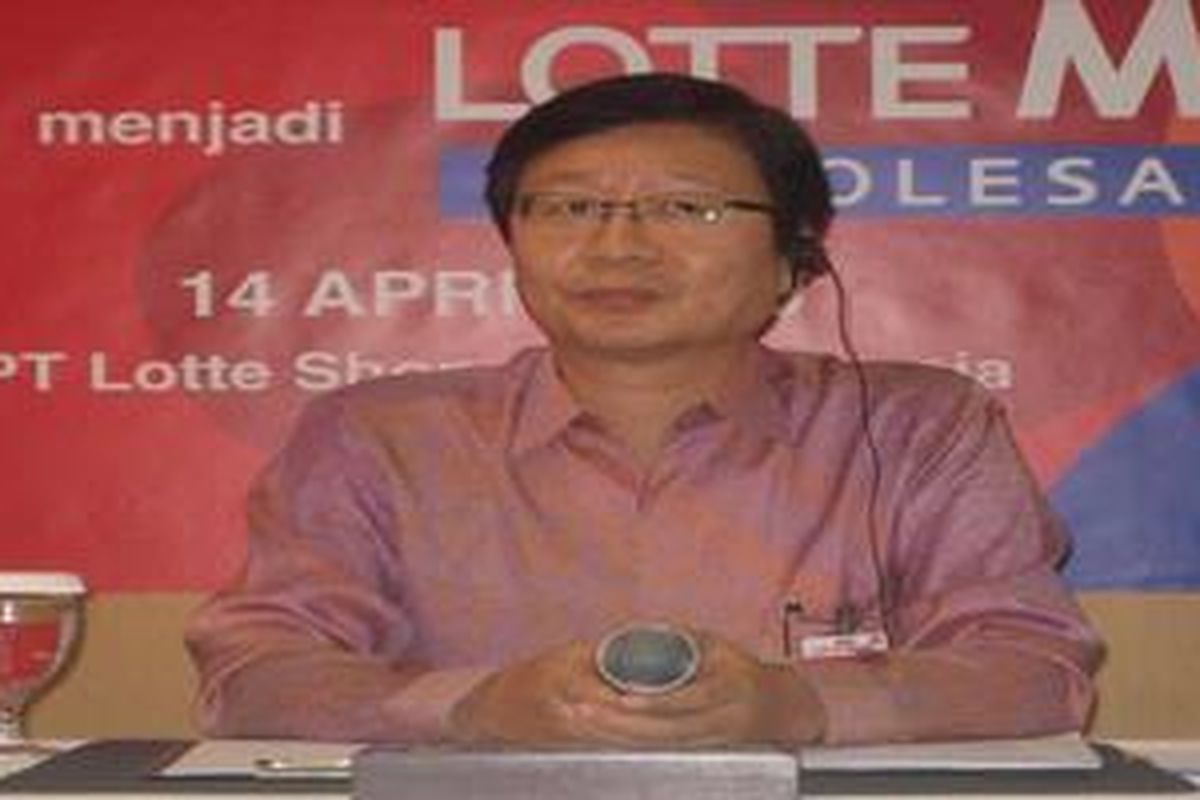 Menurut Presiden Direktur Lotte Mart Wholesale Young Pyo Moon, Rabu (14/4/2010), perlindungan terhadap pasar tradisional salah satunya dengan menciptakan budaya pasar baru di Indonesia berupa pelayanan bermutu, penawaran harga lebih murah, serta penciptaan kondisi bersih dan sehat.  