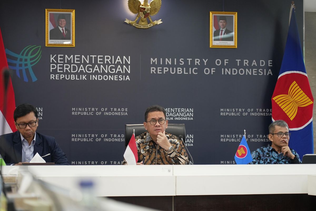 Menteri Perdagangan (Mendag) RI Budi Santoso dalam Pertemuan Khusus Para Menteri Ekonomi ASEAN (Special ASEAN Economic Minister Meeting) secara daring, Kamis (10/4/2025). 