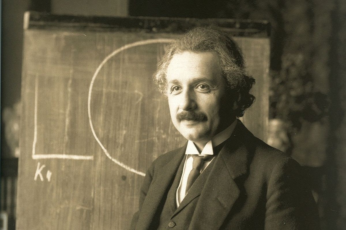 Mengenal Teori Relativitas Albert Einstein, Di Mana Ruang Dan Waktu ...