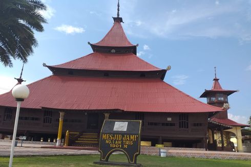 Wisata Religi Masjid Jami' di Kampar Riau, Dibangun Tanpa Paku hingga Dianggap Keramat