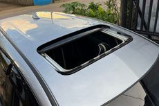 Cara supaya Sunroof Mobil Enggak Macet Saat Buka Tutup