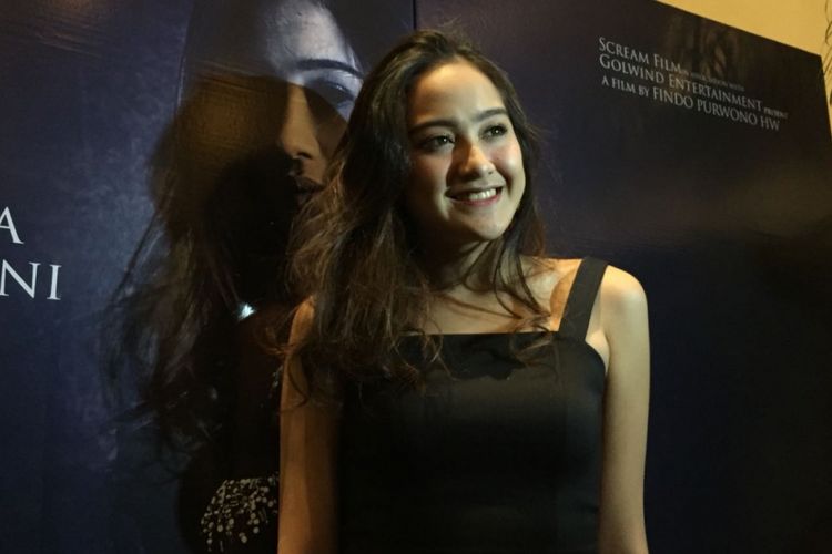 Salshabilla Adriani dalam wawancara di sela press screening film Ghost di XXI Epicentrum, Jakarta Selatan, Senin (22/1/2018) malam.