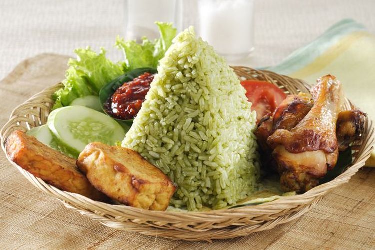 Resep Tumpeng Nasi Hijau Mini, Hidangan Unik untuk Rayakan 17 Agustus