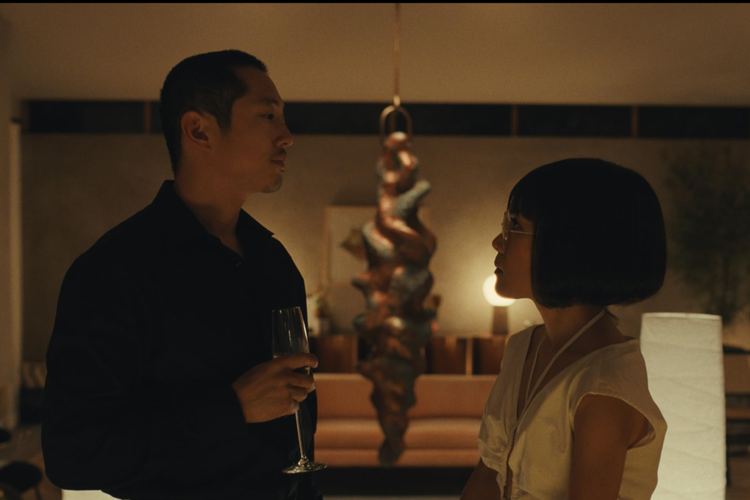 Ali Wong dan Steven Yeun Cetak Sejarah di Golden Globes 2024