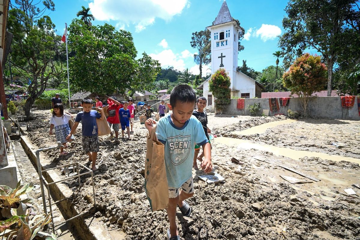 Siswa korban terdampak bencana banjir Sumatra
