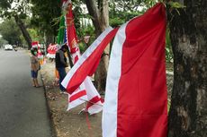 Pemuda asal Garut Rela ke Semarang Setiap Tahun demi Jualan Bendera