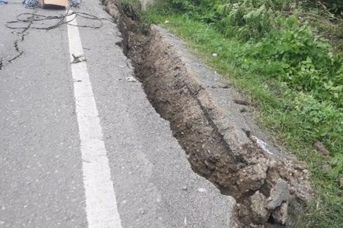 Fenomena Tanah Bergerak di Manggarai Barat, 1 Keluarga Terpaksa Mengungsi ke Kebun