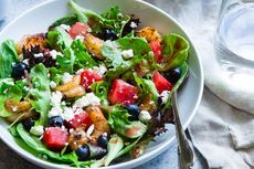 Resep Greek Salad Sederhana, Makan Malam Sehat Tidak Perlu Masak