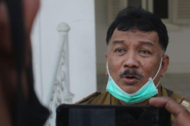 Direktur RSUD Pagelaran Cianjur dr Awie Darwizar menyebutkan ada 20.000 pieces masker yang hilang di gudang farmasi rumah sakit dalam dua kasus dugaan pencurian pada Februari dan Maret 2020.