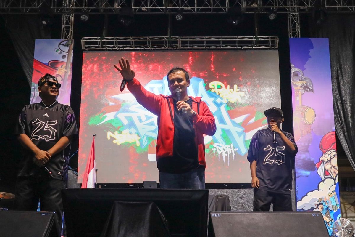 Gubernur Jawa Tengah Ahmad Luthfi dalam perayaan Hari Jadi ke-80 Jateng dengan tema ?Jateng Mapan dan Tumbuh? di Alun-alun Kabupaten Jepara, Jateng, Selasa (19/8/2025).