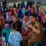 Sambil Makan, Walkot Bobby Nasution Ajak Jajarannya Dengar Curhatan Warga Kelurahan Besar
