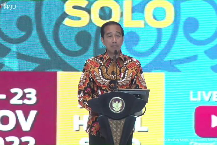Presiden Joko Widodo saat membuka Munas HIPMI yang digelar di Solo, Jawa Tengah, Senin (21/11