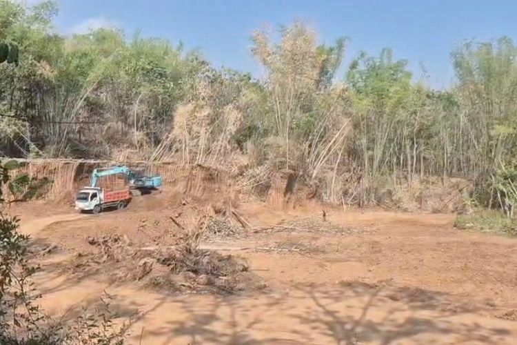 Detik-detik Rumah Lansia di Ponorogo Tiba-tiba Roboh, Aktivitas Tambang Berjarak 25 Meter