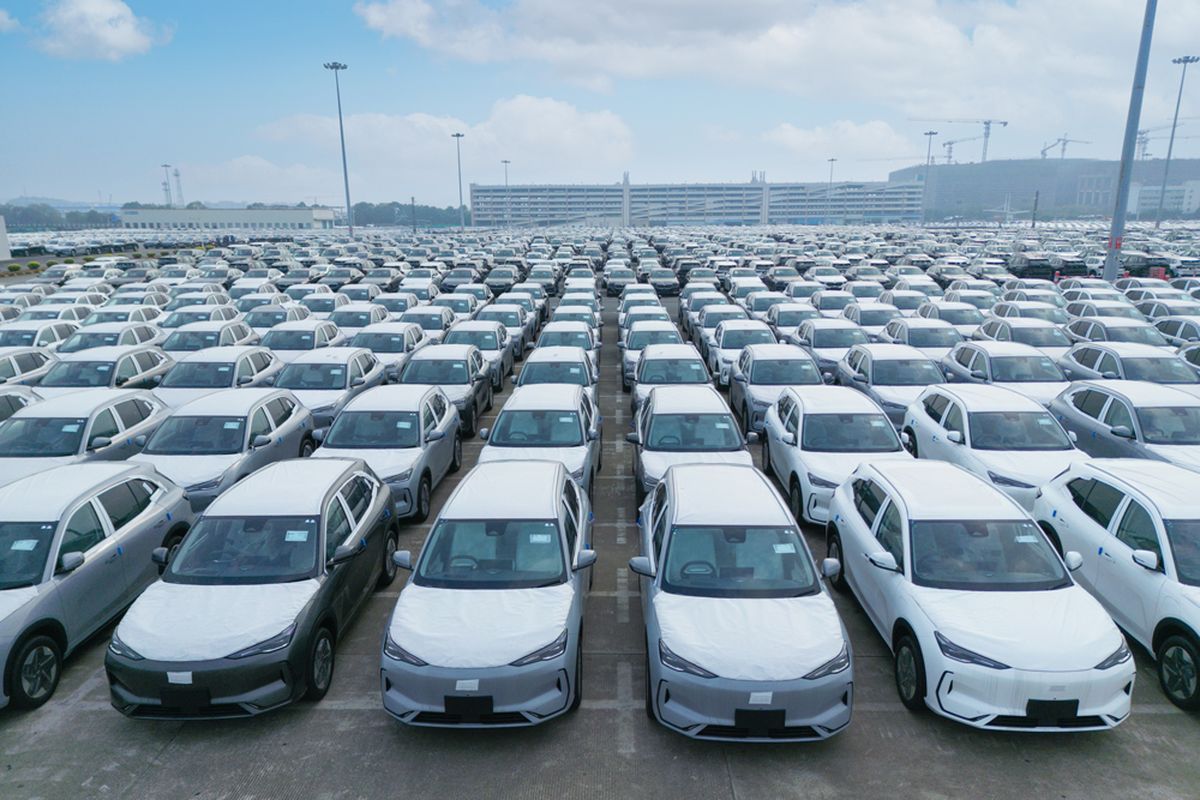Penyerahan Geely EX5 ke konsumen