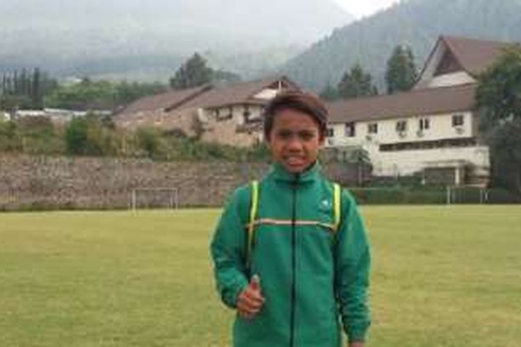 Mohamad Rayhan Qalbu (14), remaja asal Kabupaten Poso, Sulawesi Tengah, lolos dalam seleksi untuk mengikuti Turnamen Sepak Bola Internasional Dana Cup di Swedia dan Gothia Cup di Denmark pada bulan Juli mendatang.